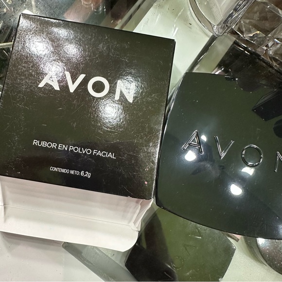 Avon Blush Rose Luster - Picture 8 of 9